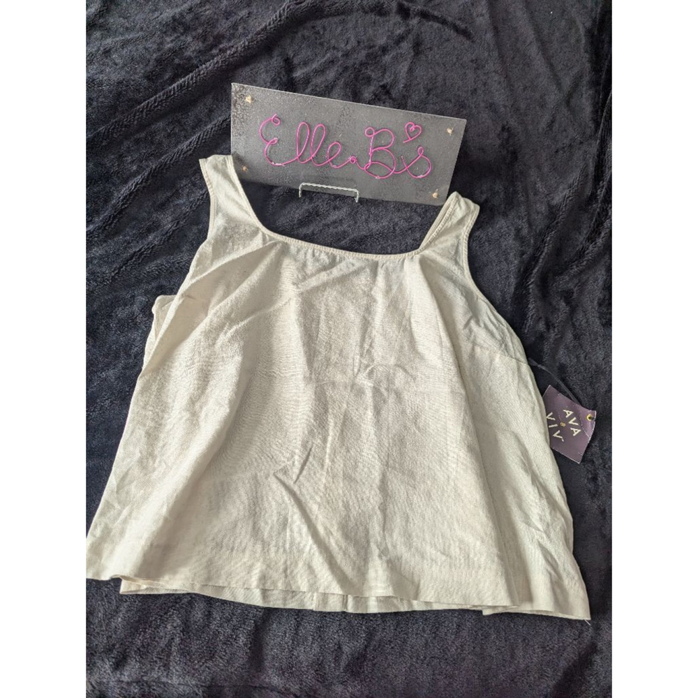 NWT Ava & Viv Cream Button Detail Tank 2X